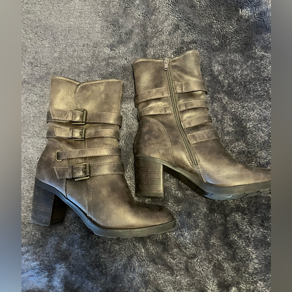 Stylish Women's Ankle Boots